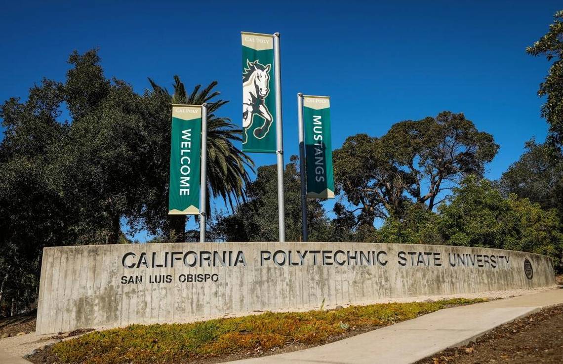 CAL_POLY_entrance_california.JPG