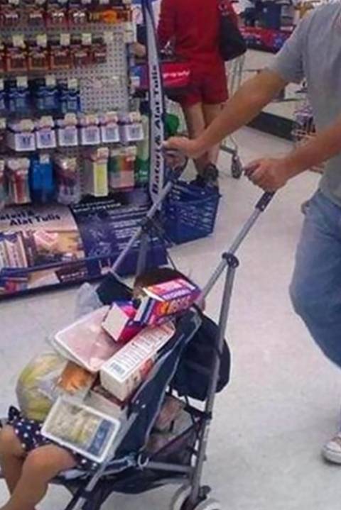 Funny-Dad-Fail-in-store-37853.jpeg