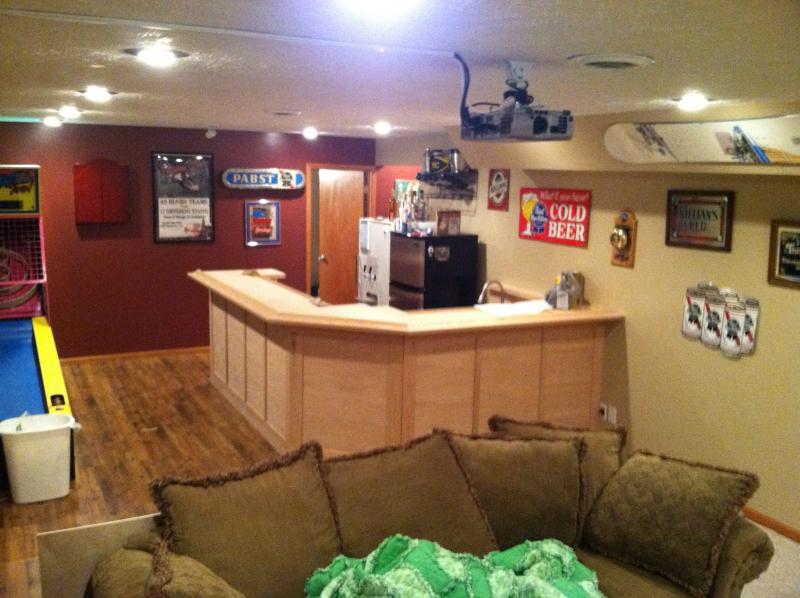 Bar 3.jpg Bar 3.jpg