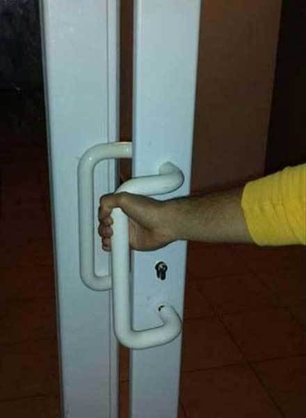 ConstructFails_DoorHandles.jpeg