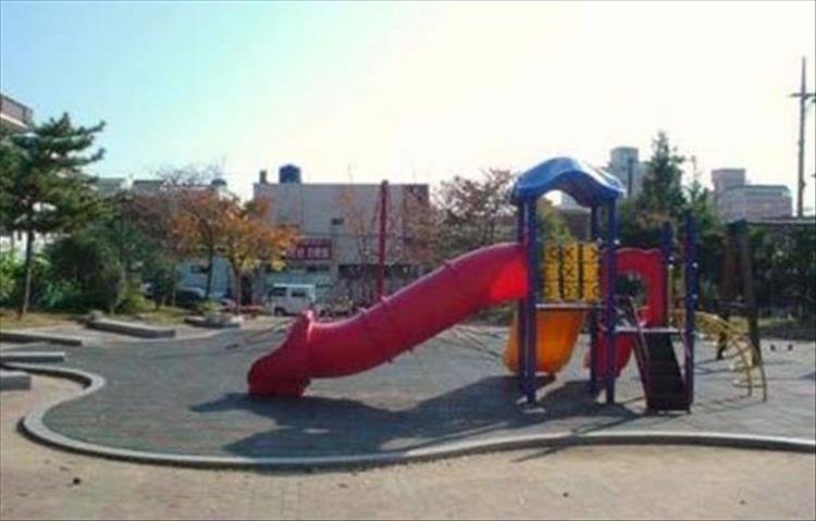 worst-playground-ever-6.jpeg