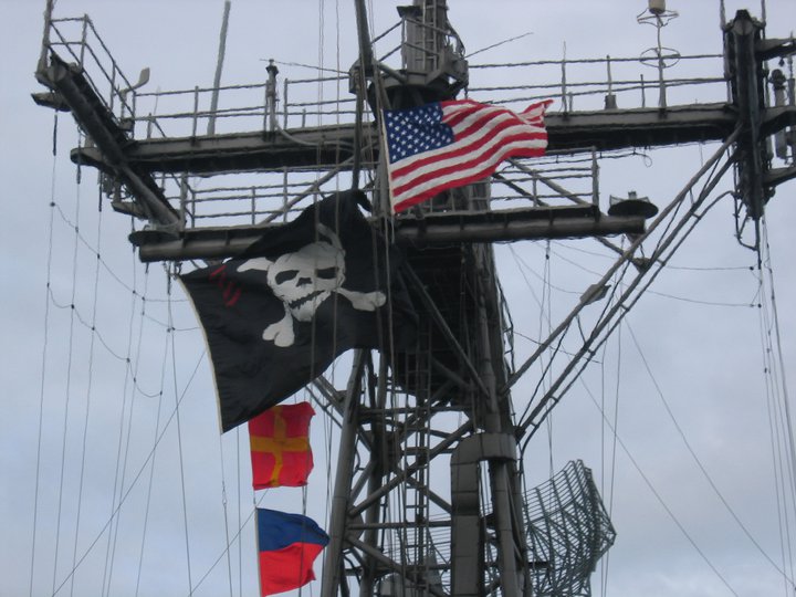 hawes flying jolly roger.jpg