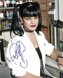 pauley-perrette-autograph.jpg