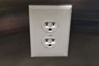 outlet.jpg