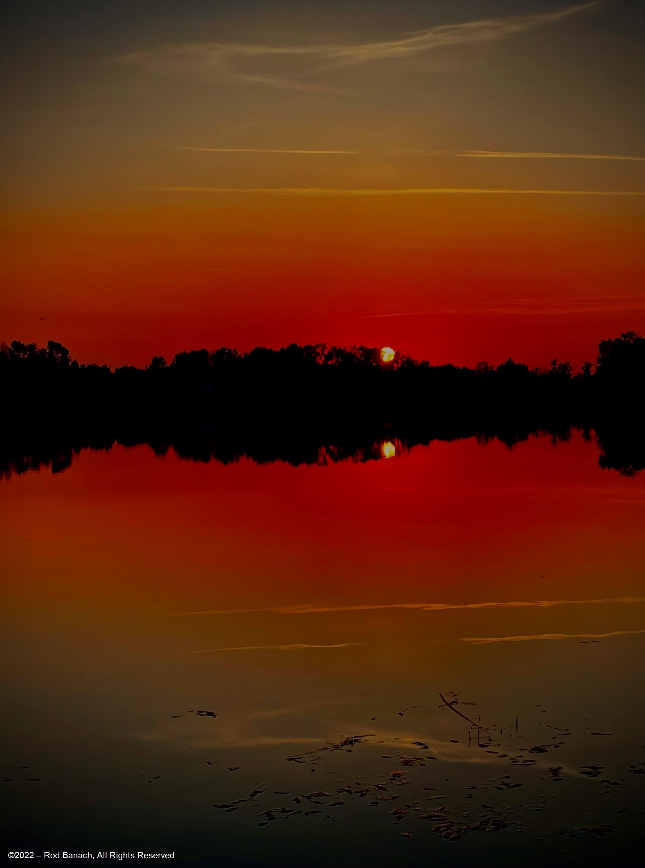 Pond6 sunset fireball 2022.10.09.jpg