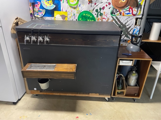 Keezer and Gas Cart.jpg