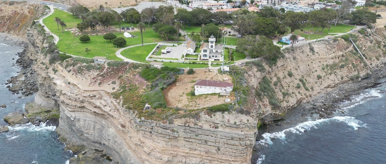 lighthouse.JPG