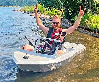 tiny-one-person-speed-boat_400x333.jpg