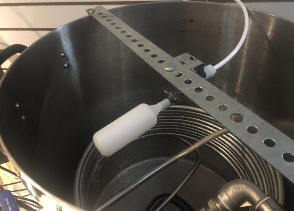 float valve mount 3.PNG