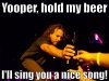 eddie_vedder_beer.jpg