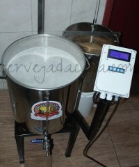 biermaker_equipamento_em_inox_automatizado_metodo_single_vessel_com_estrutura_842_12_20161013091.jpg