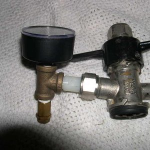 Sideviewofolderspundingvalve