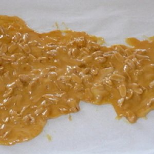 TraditionalPeanutBrittle