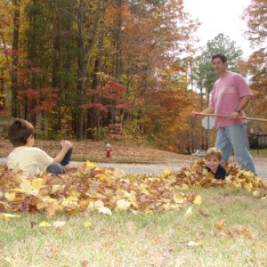 RakingLeaves11-07