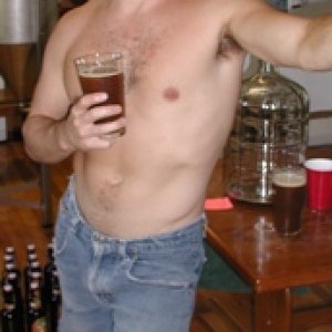 Halfnakedmanmeenjoyinghomebrew