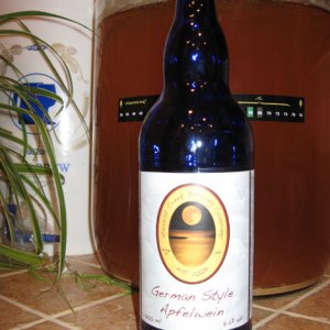 ApfelweinbottlewithlabelEmpty