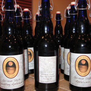 CloseupofbottledApfelwein