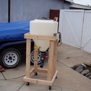 Oneofthe40Gallonfermentors