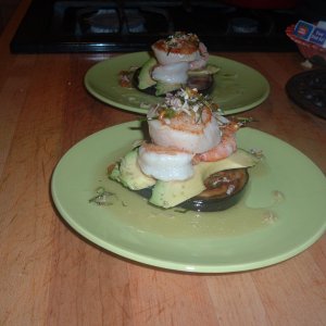 ScallopandShrimpoverAvocadoandEggplantwithThaidressing