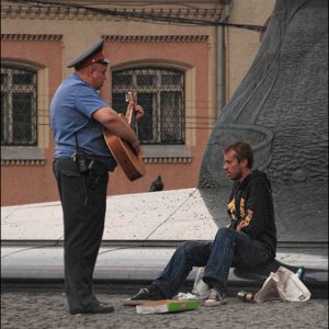 russian_police_guitar