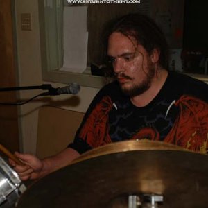 BelgianWannabe-playinthedrums
