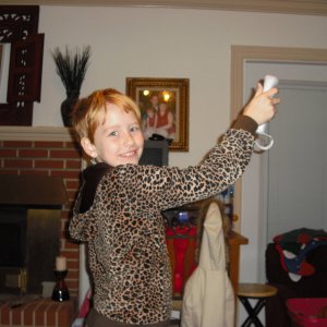 MahDaughterplayingWii