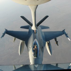 F-16ontheBoom