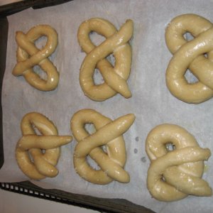 Melanaspre-cookedpretzels
