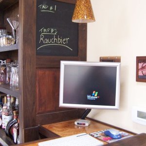 Touchscreencomputeronwirelessnetwork