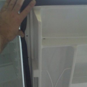 thankfullythescrewstoremovethedoorshelvingpiecewereeasytogetto