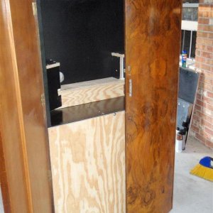 barmoire_10292009_3_