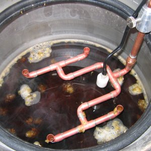 Adjustable recirc and sparge manifold