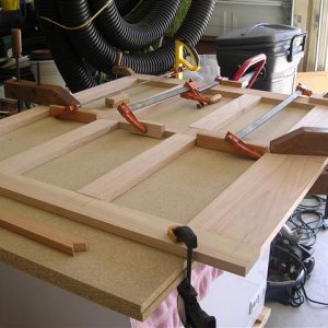 Frontpaneldoweledgluedandclamped