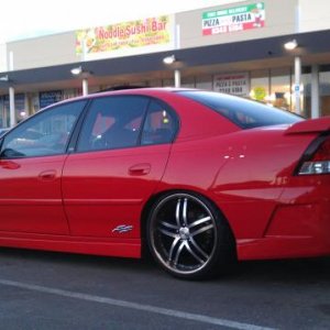 My SS commodore - Forged 383 LS1, C.O.M.E forged crank + rods, Diamond pistons, Clevite bearings, Yella Terra steel flywheel, Spec 3+ clutch, ported heads, Harland sharp 1.7:1 roller rockers, Comp hardened pushrods, Crow Cams double springs, Comp 224/224-