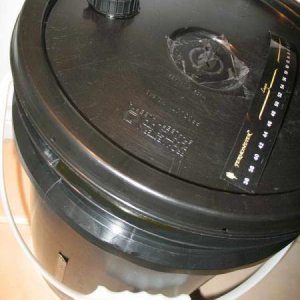 Close up of the blowover thruhull on the fermenter.