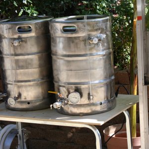 StainlessBrewKettleandHLT