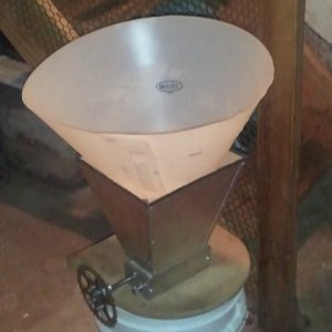 elizabethan hopper extender