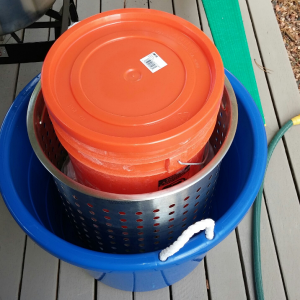 Configuration for Squeezing Bag in Basket