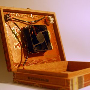Cigar box stir plate, Flor de Antilles