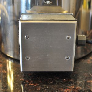 Heating element bulkhead