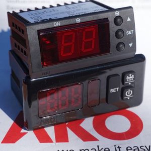 AKO Universal Digital Thermostats for refrigerators and freezers