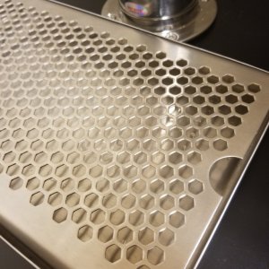 Custom honeycomb drip tray