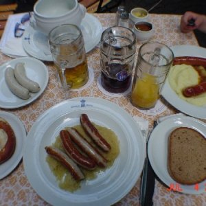 3008-lunch1
