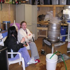 SWMBOshanginoutwhilewedothebrew