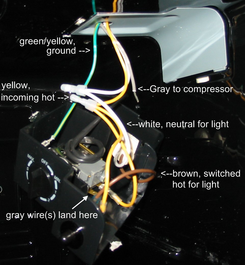 Sanyo_4912_wiring_box_small_.JPG