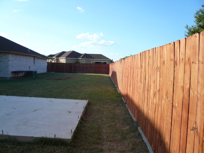 fence_done.jpg