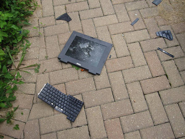 DestroyLaptop_large.jpg